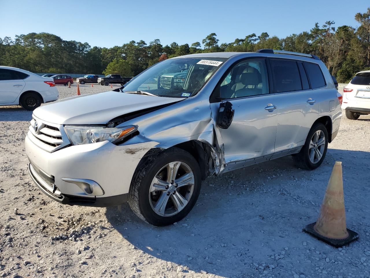 2013 TOYOTA HIGHLANDER