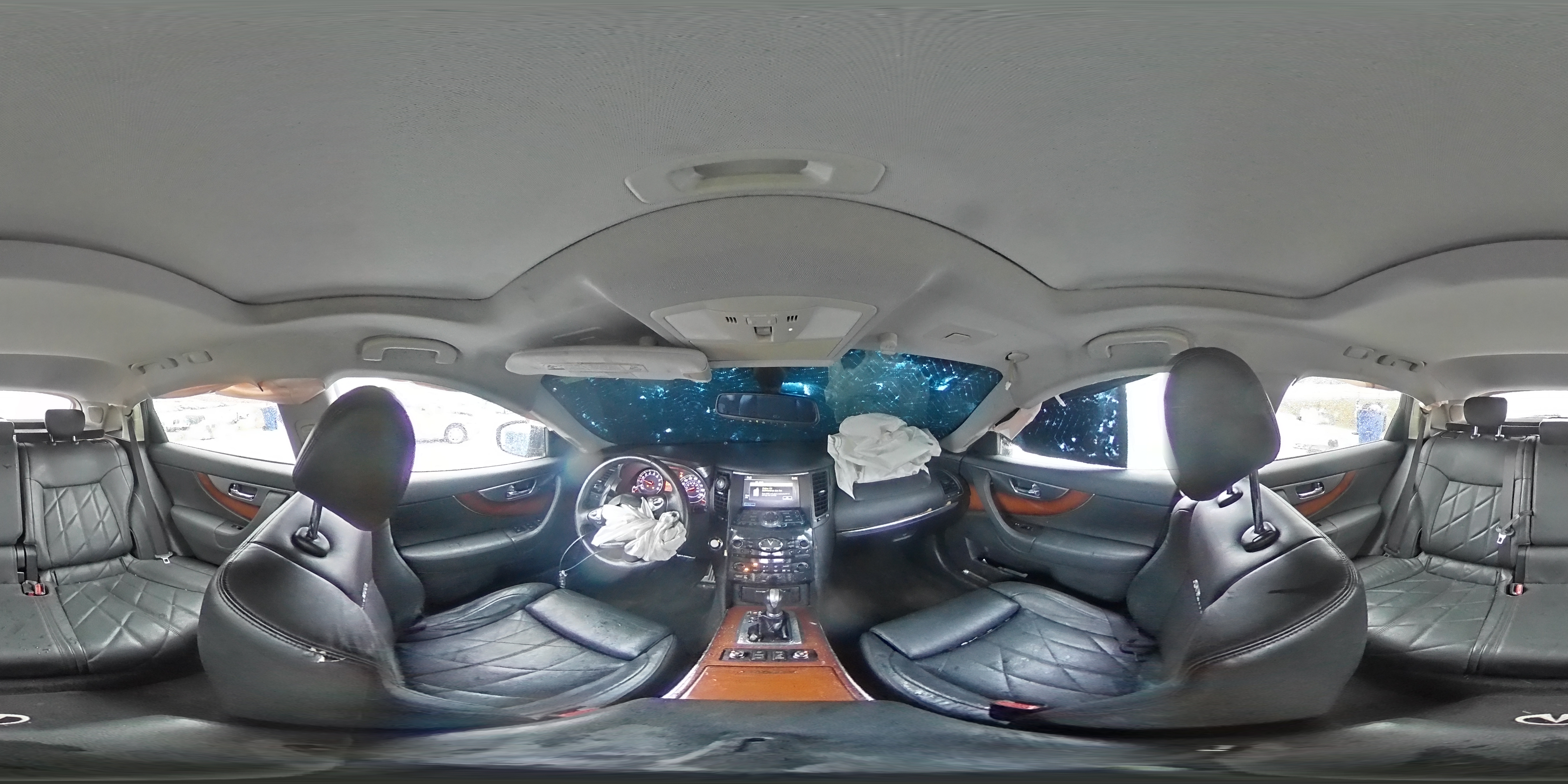 2010 Infiniti FX - Image 14