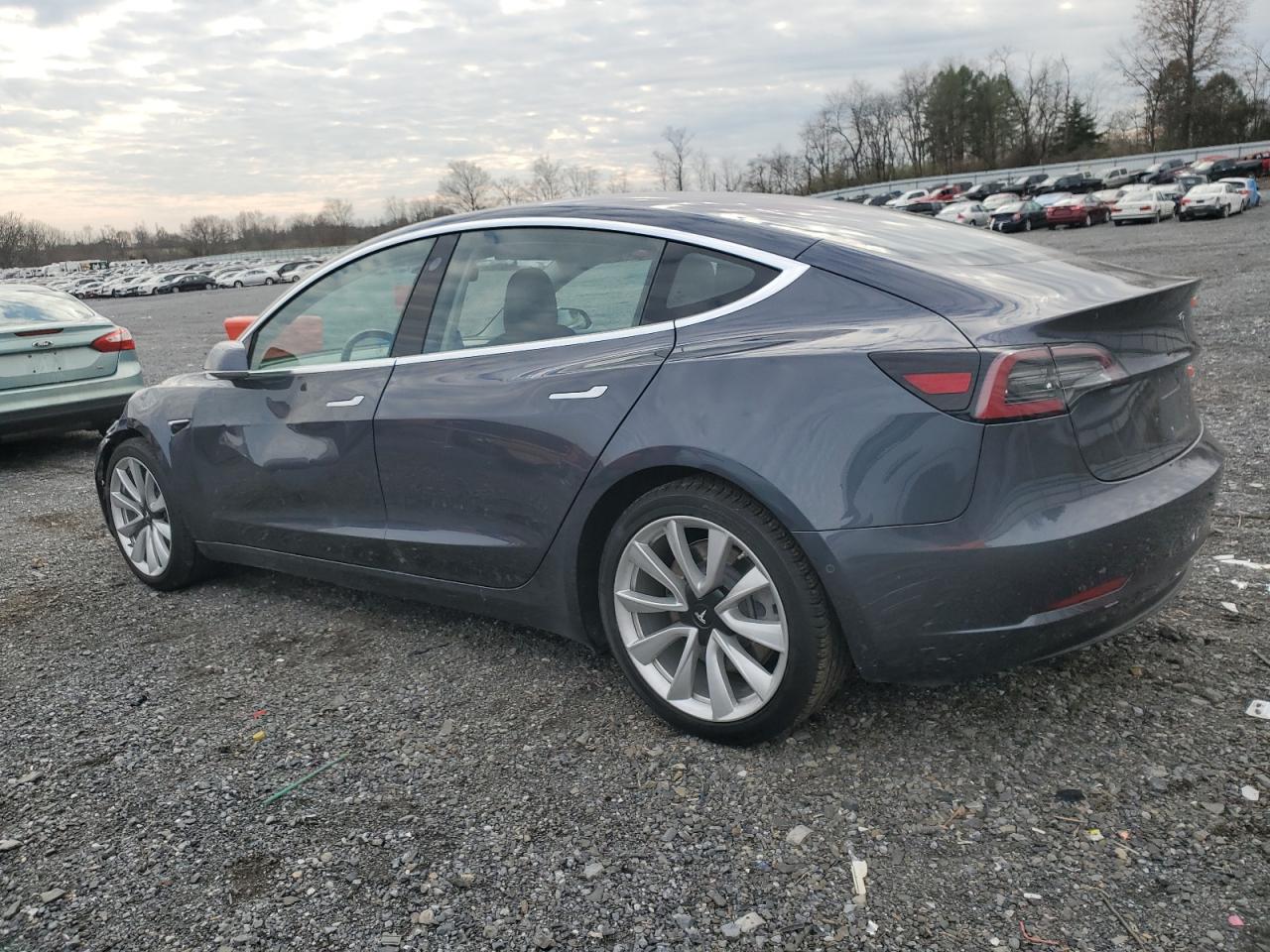 VIN 5YJ3E1EA6JF163020 2018 TESLA MODEL 3 no.2