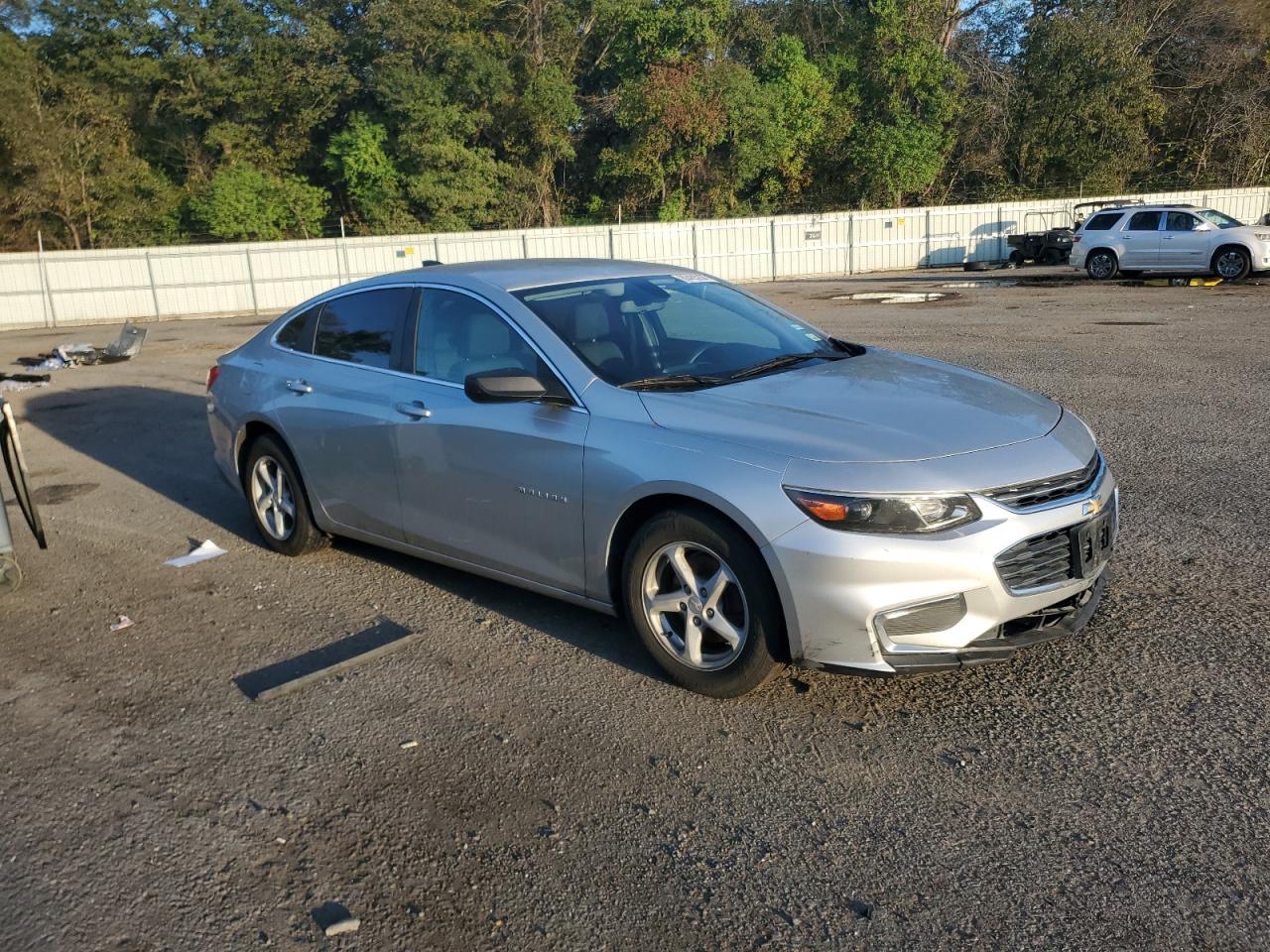 2017 Chevrolet Malibu - Image 4