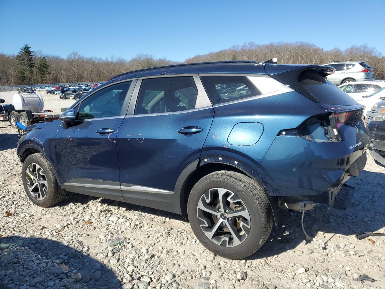 2024 Kia Sportage - Image 2