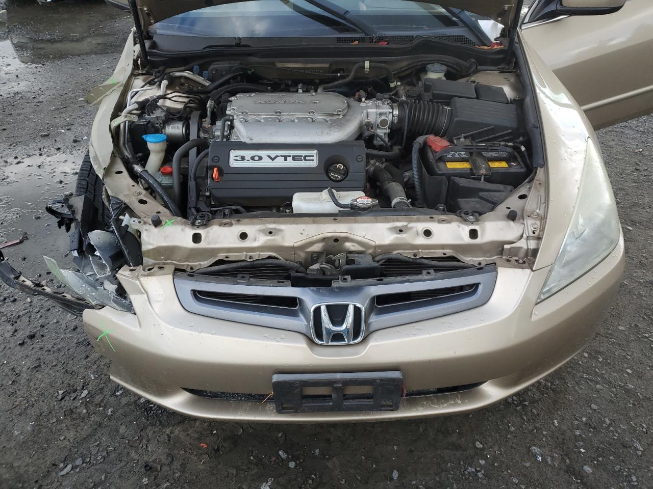 2005 Honda Accord - Image 11