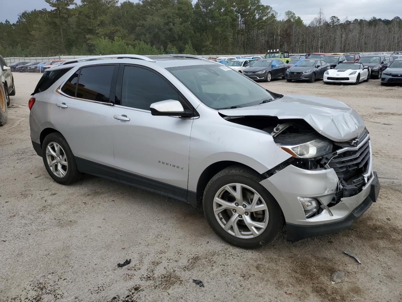 2020 Chevrolet Equinox - Image 4