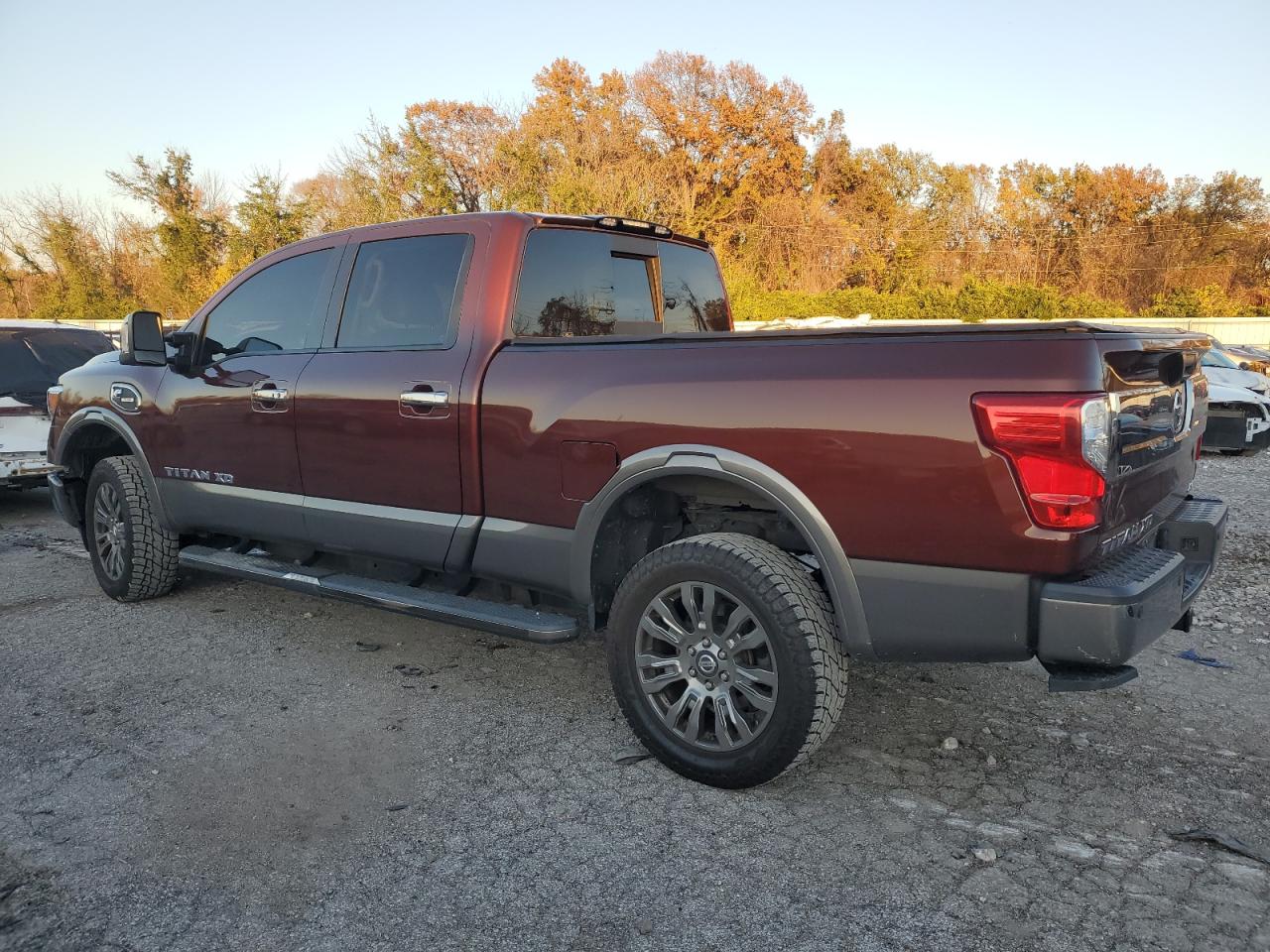 2016 Nissan Titan - Image 2