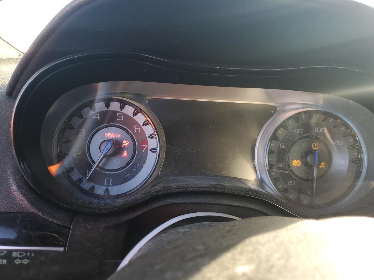 2019 Chrysler 300 - Image 9