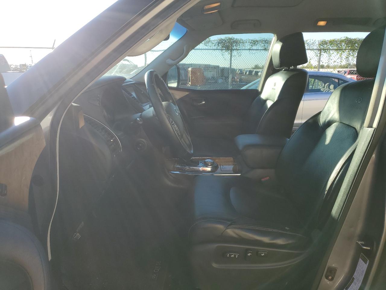 2012 Infiniti QX56 - Image 7