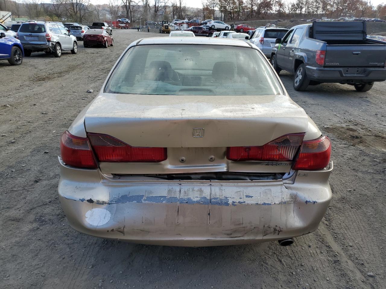 2000 Honda Accord Lx VIN: 1HGCG5646YA055706 Lot: 78994374