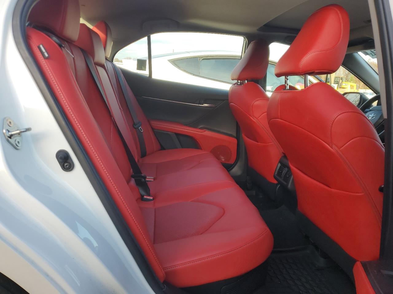 2021 Toyota Camry - Image 10