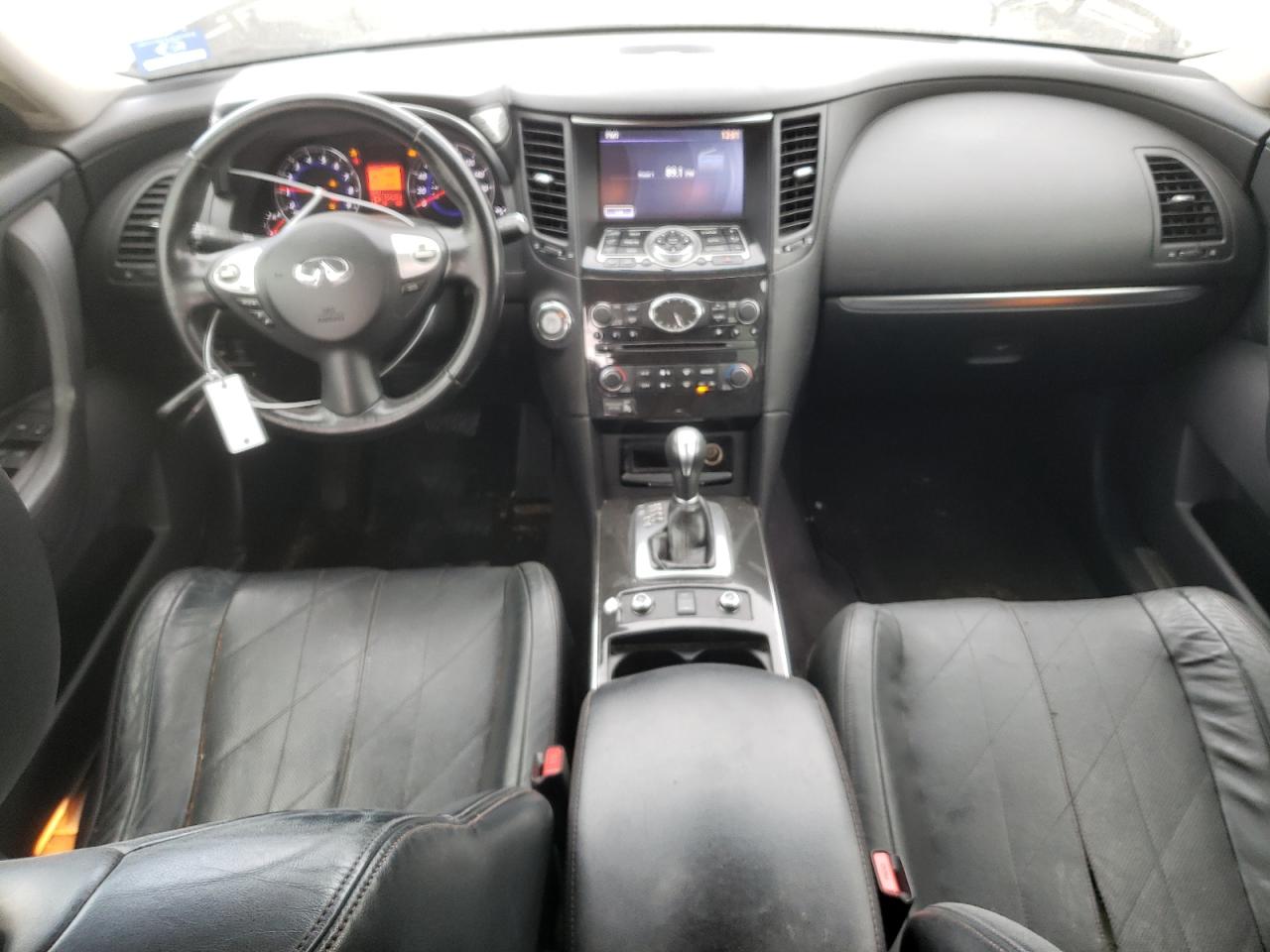 2011 Infiniti FX - Image 8