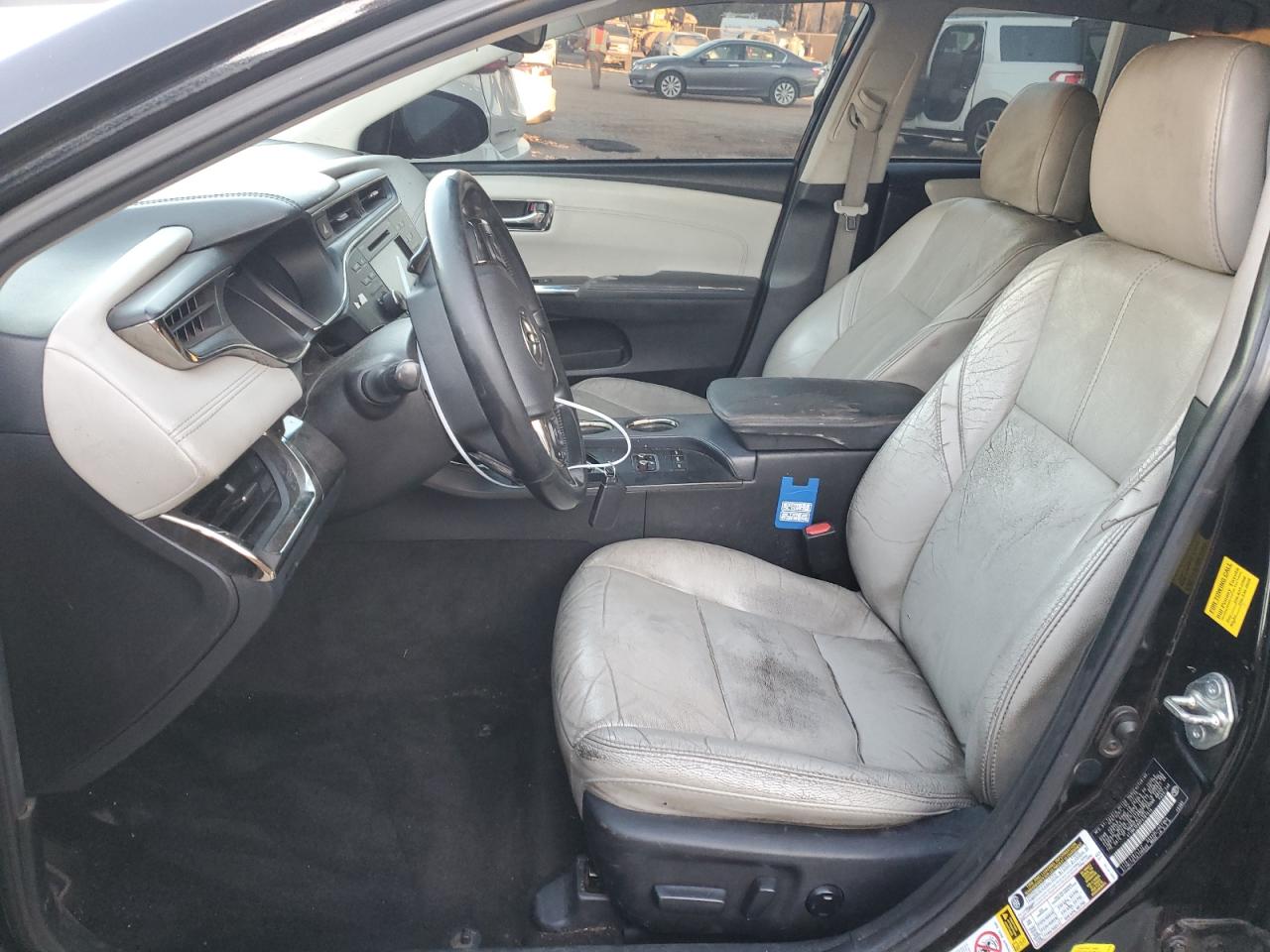2015 Toyota Avalon - Image 7