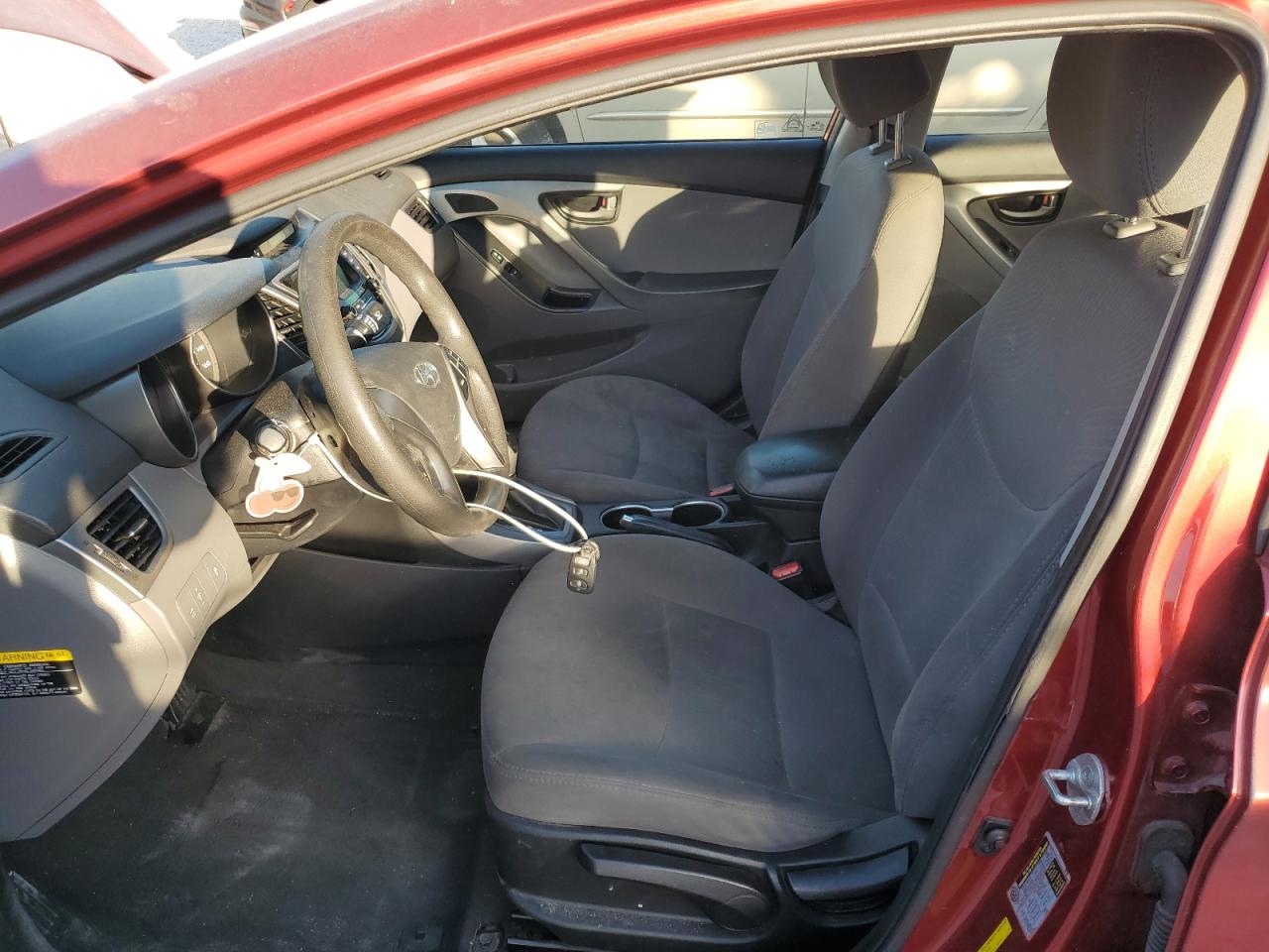 2016 Hyundai Elantra - Image 7