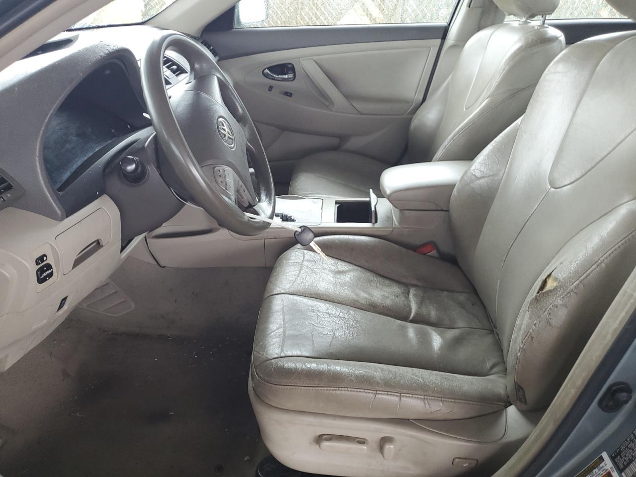 2011 Toyota Camry - Image 7