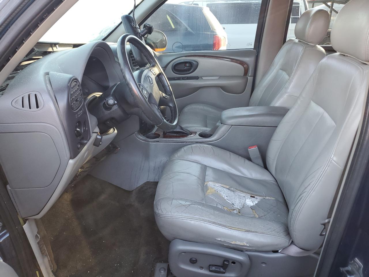 2002 Oldsmobile Bravada - Image 7