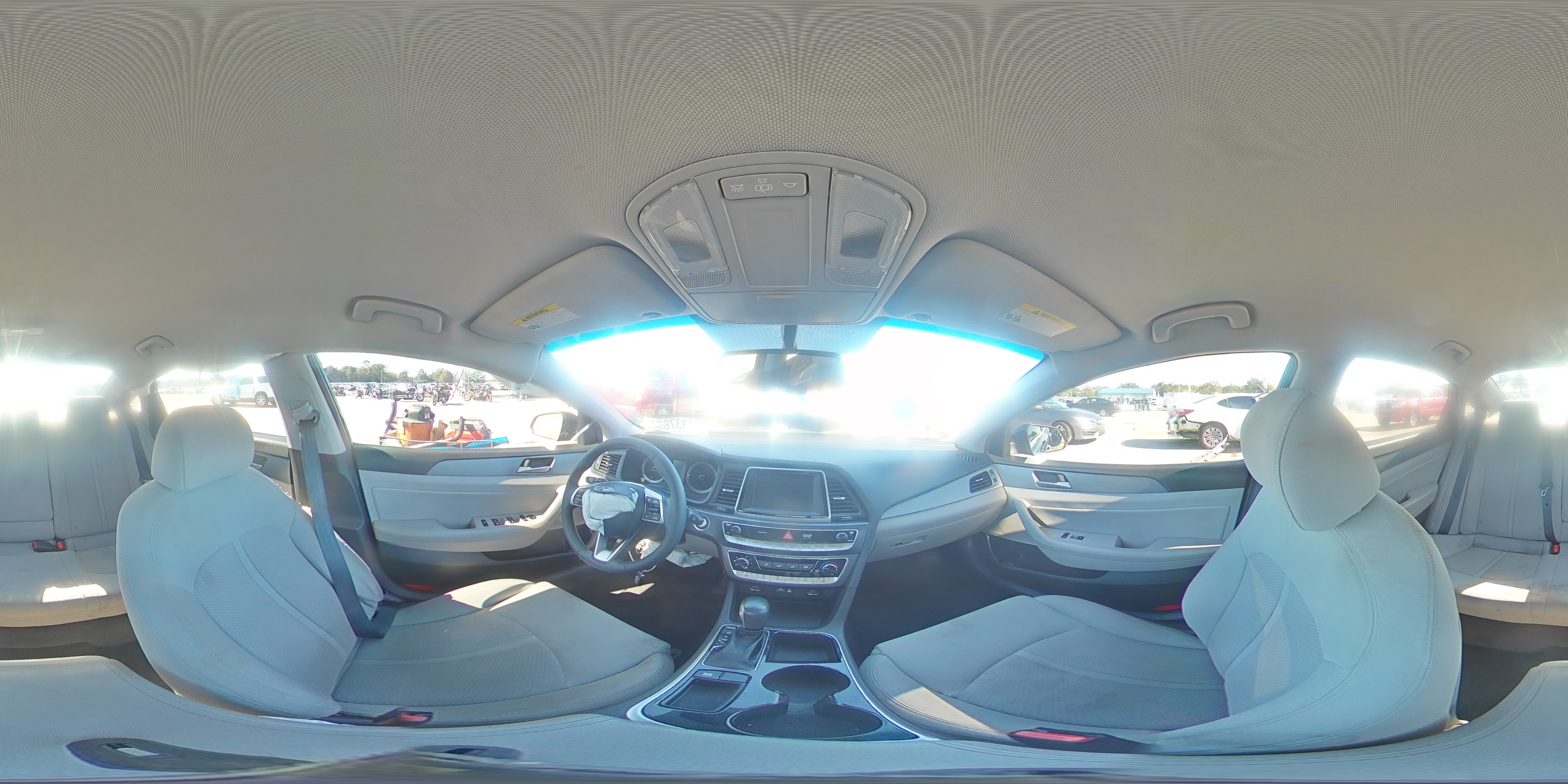 2018 Hyundai Sonata - Image 13