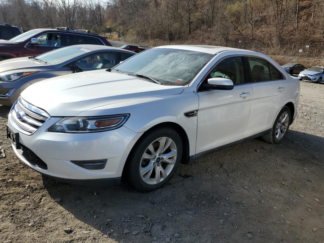 2011 Ford Taurus Sel VIN: 1FAHP2HW4BG188153 Lot: 81610774