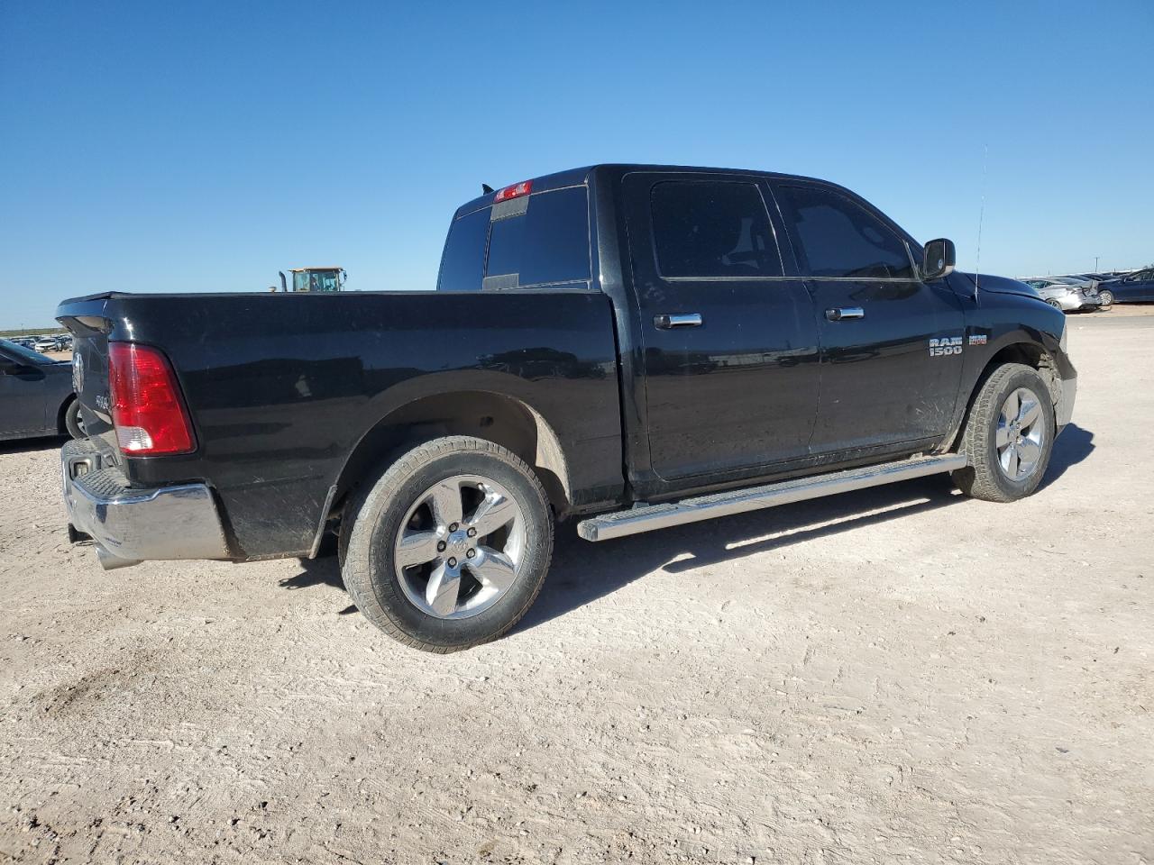2015 RAM 1500 - Image 3