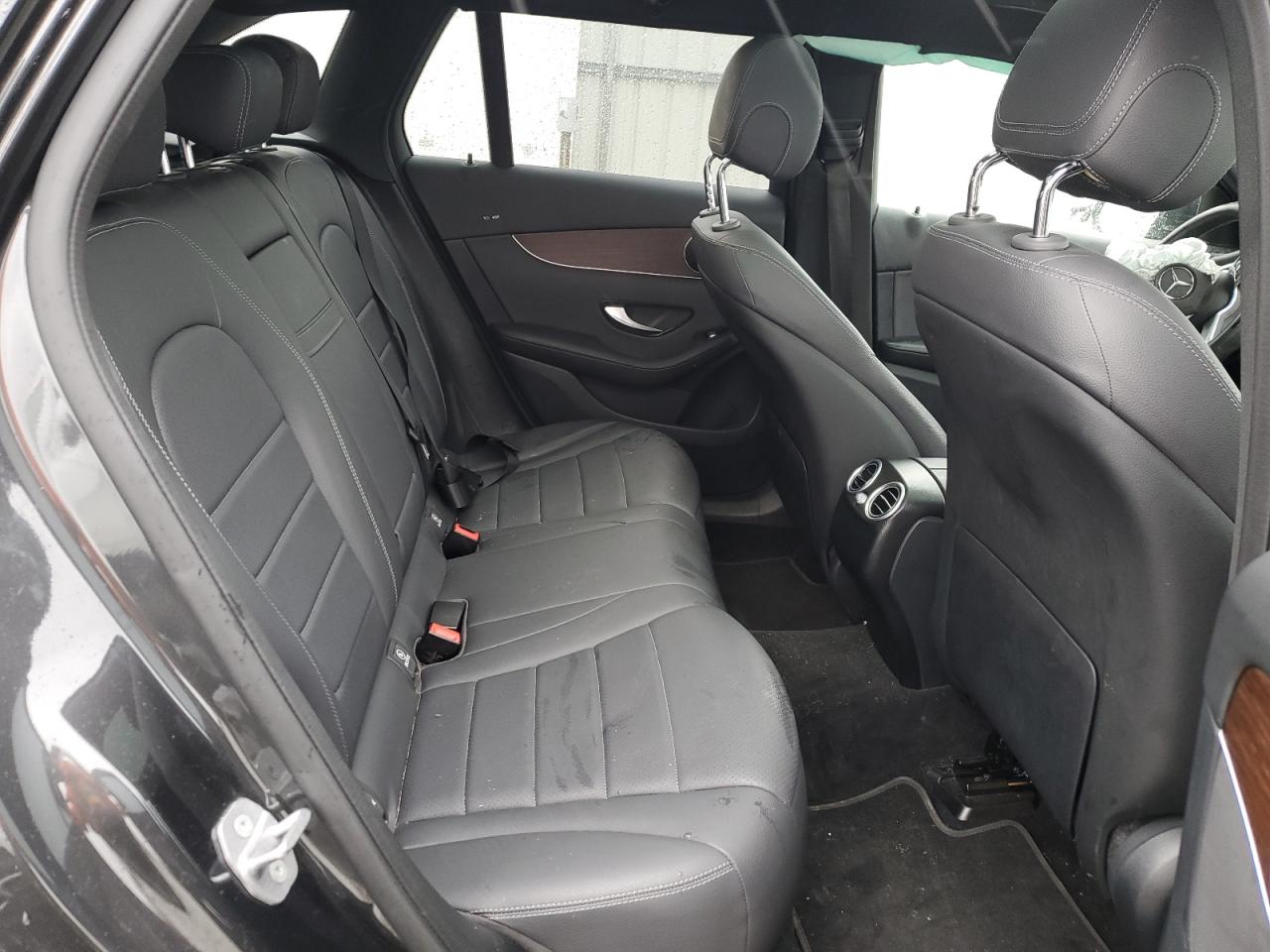 2021 Mercedes-Benz GLC - Image 11