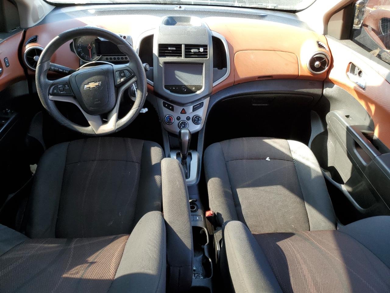 2016 Chevrolet Sonic - Image 8