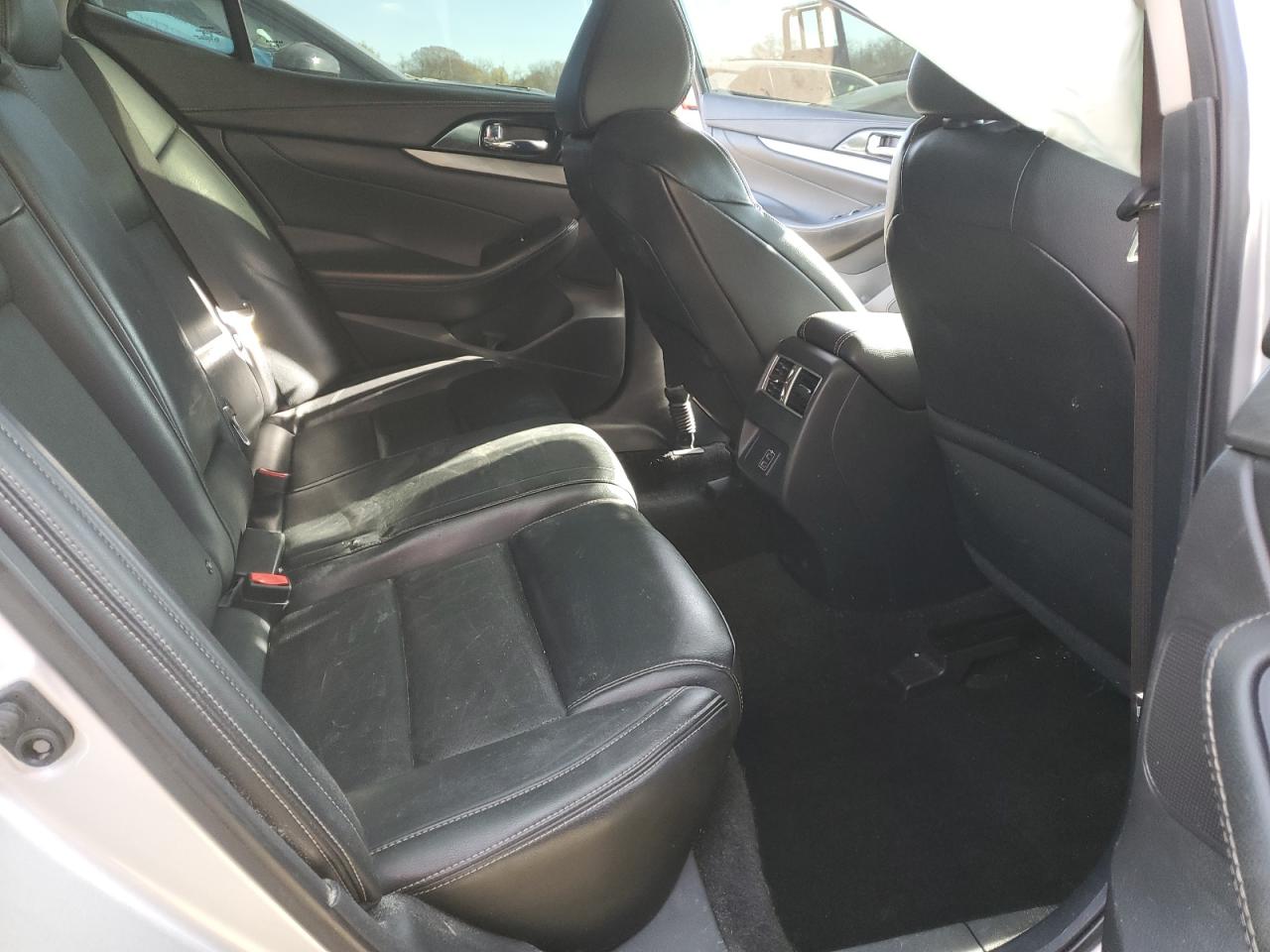 2018 Nissan Maxima - Image 10