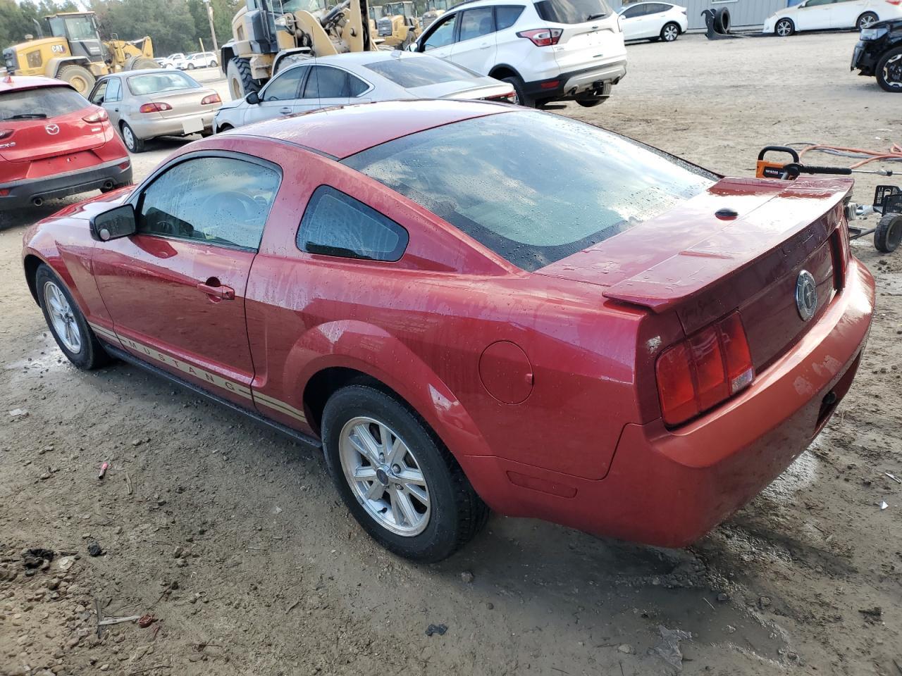 2007 Ford Mustang - Image 2