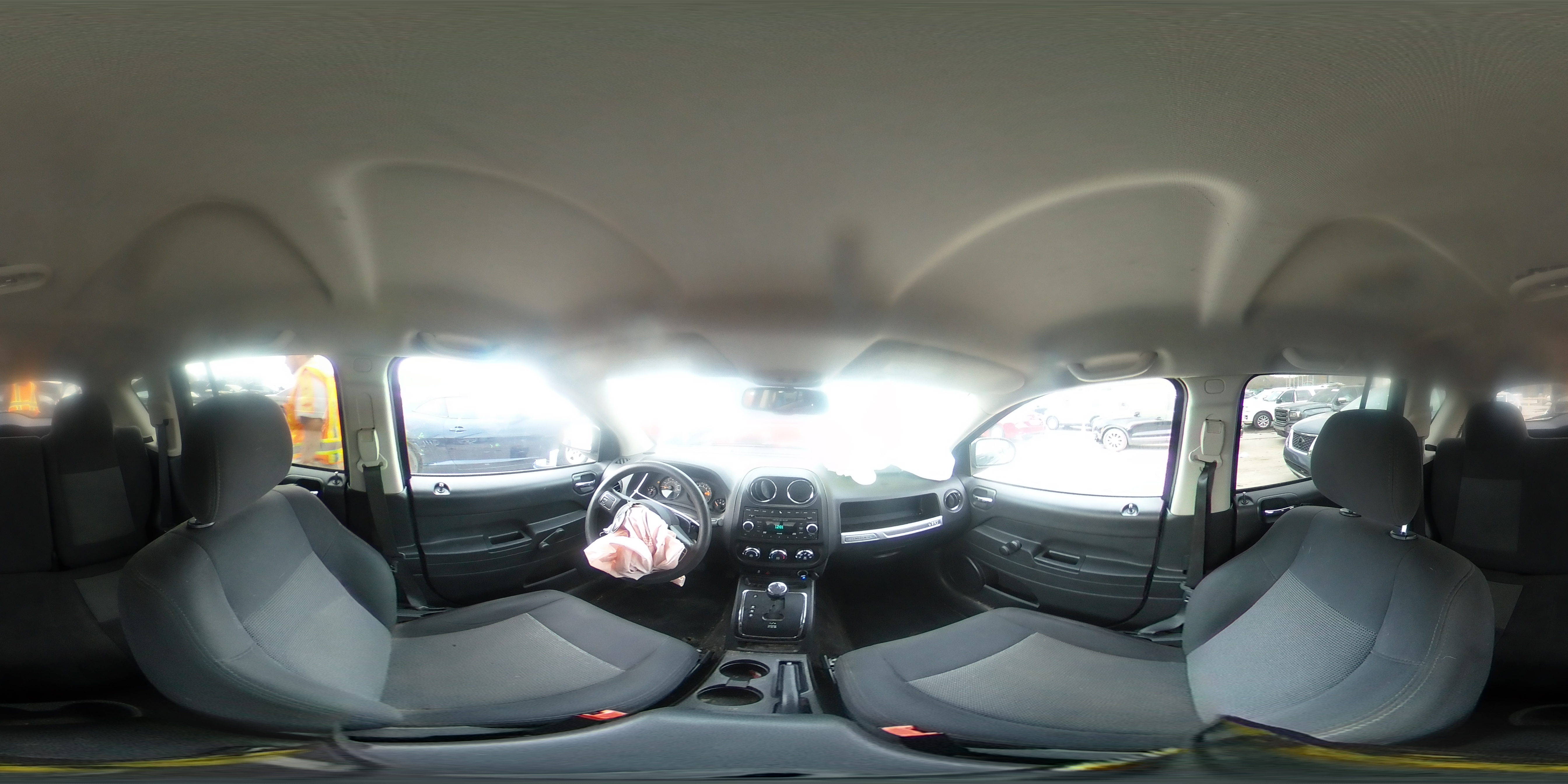 2017 Jeep Compass - Image 13