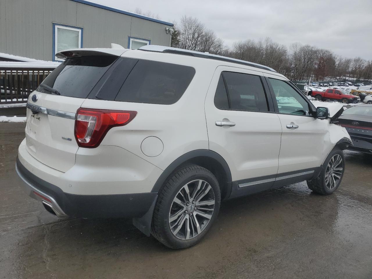 2017 Ford Explorer - Image 3