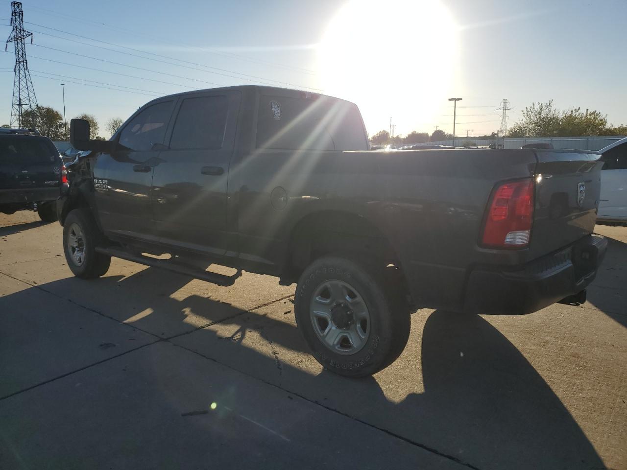 2017 RAM 2500 - Image 2