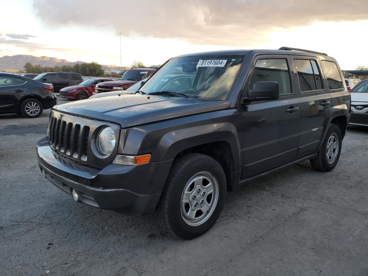 VIN 1C4NJPBA2GD815014 2016 JEEP PATRIOT no.1