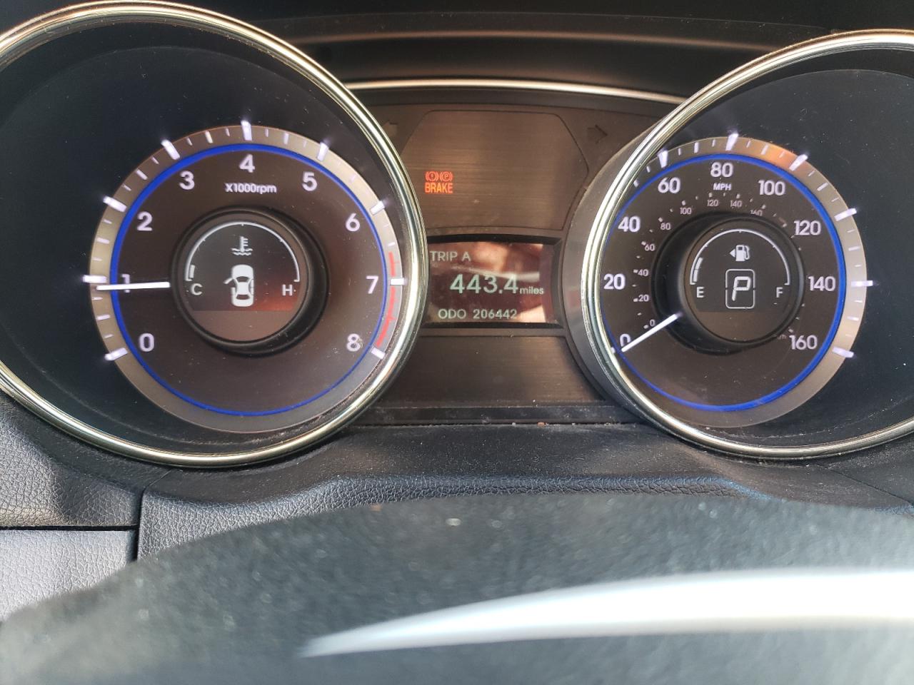 2011 Hyundai Sonata - Image 9