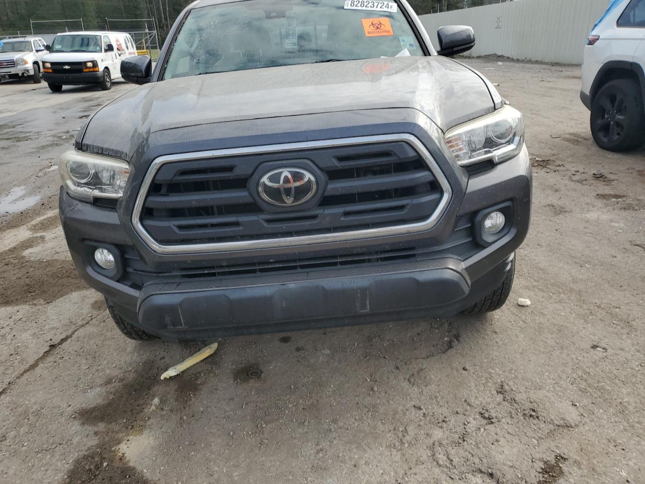 VIN 5TFAZ5CN5JX059665 2018 TOYOTA TACOMA no.5