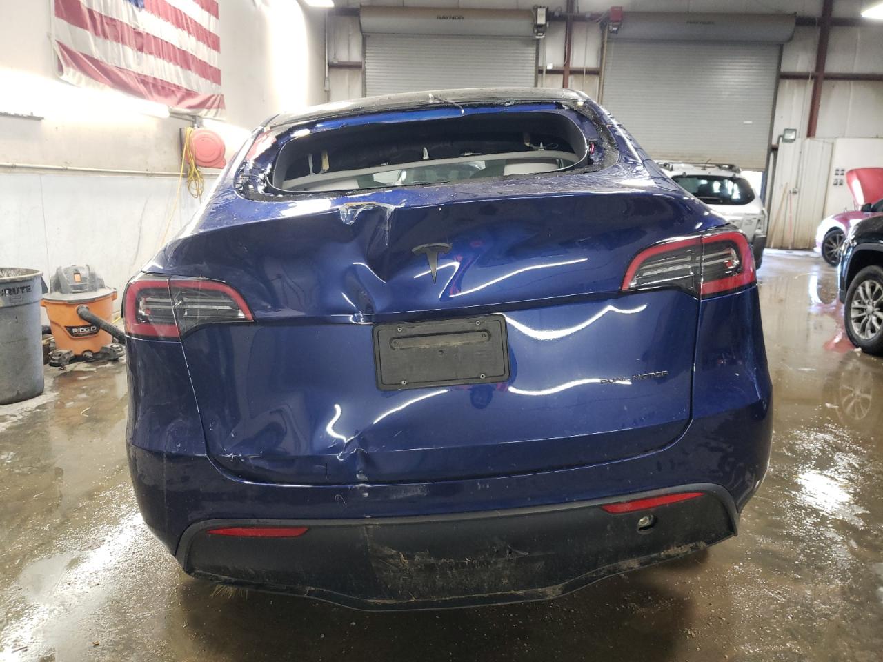 2022 Tesla Model Y VIN: 7SAYGDEE3NF439201 Lot: 81050294