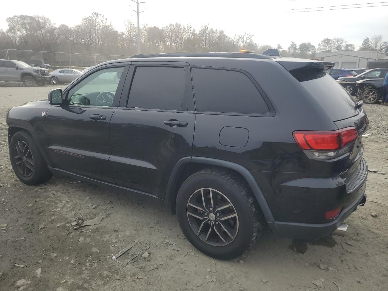 2017 Jeep Grand Cherokee - Image 2