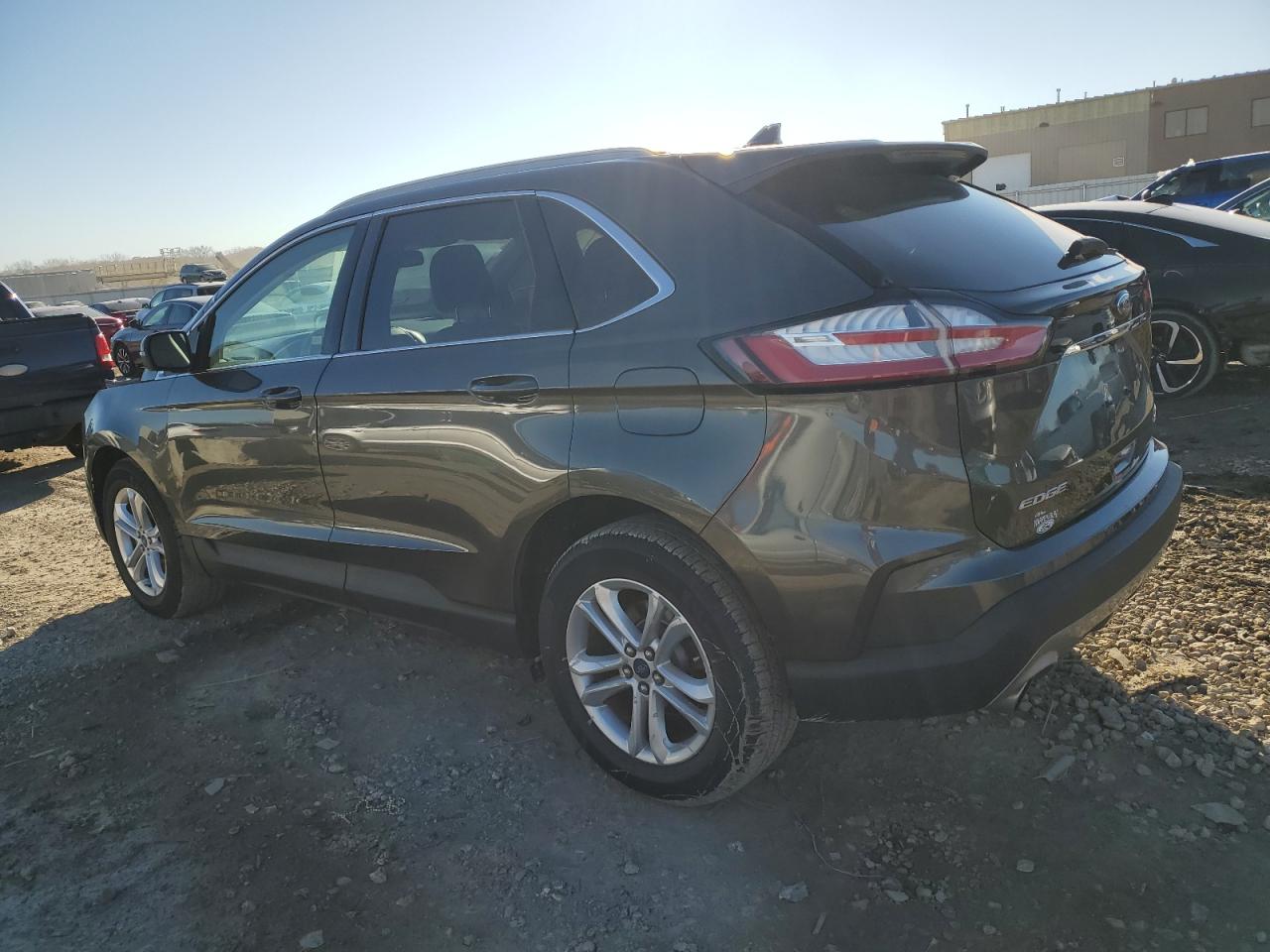 2020 Ford Edge - Image 2