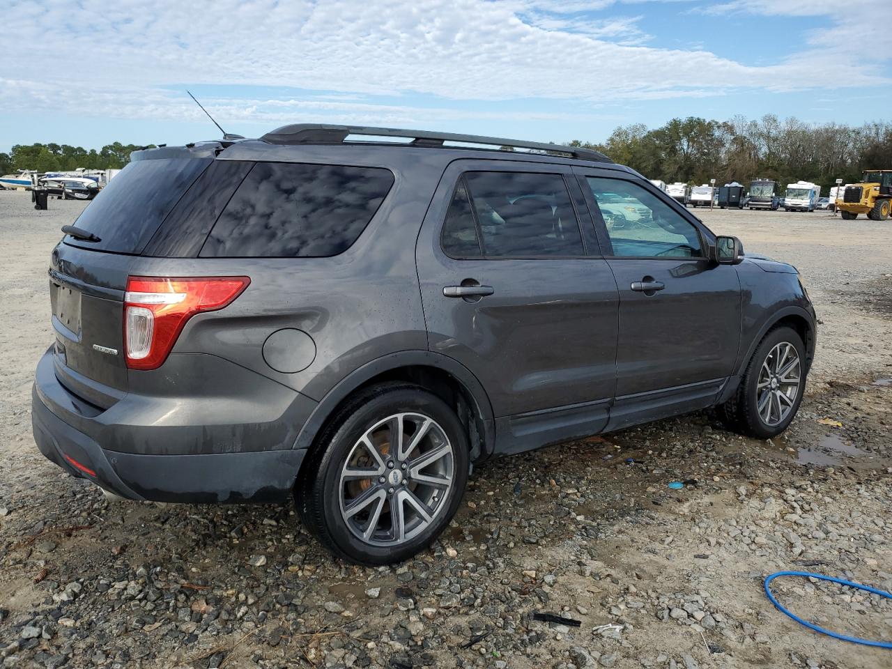 2015 Ford Explorer - Image 3