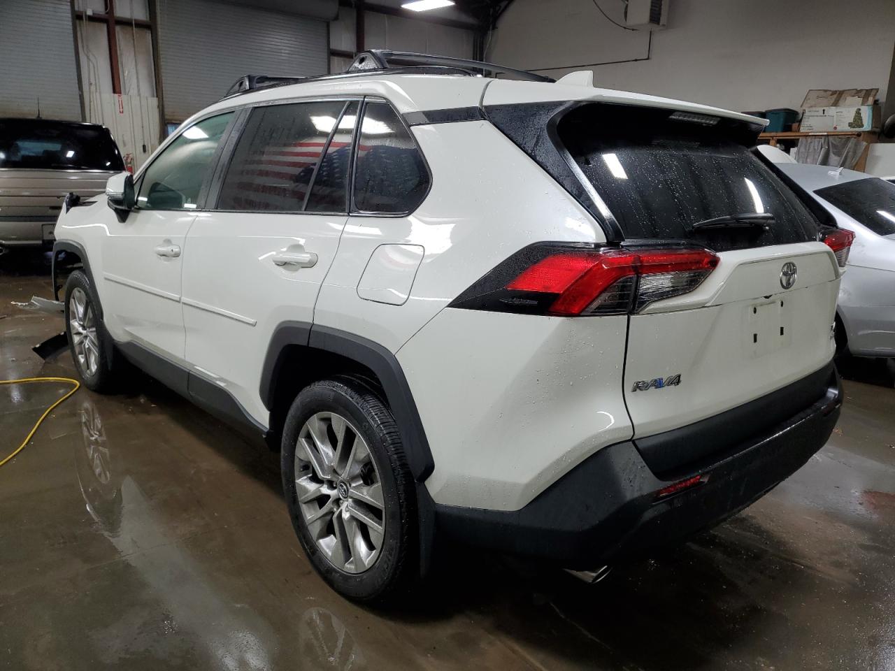 2021 Toyota Rav4 Xle Premium VIN: 2T3A1RFV2MW145230 Lot: 79105504