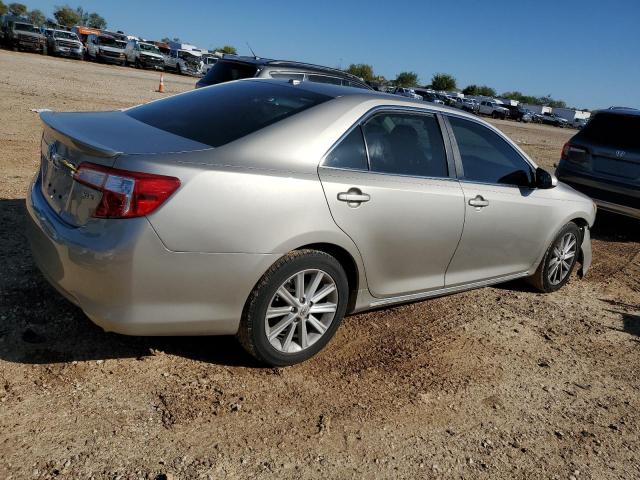  TOYOTA CAMRY 2013 Серебристый