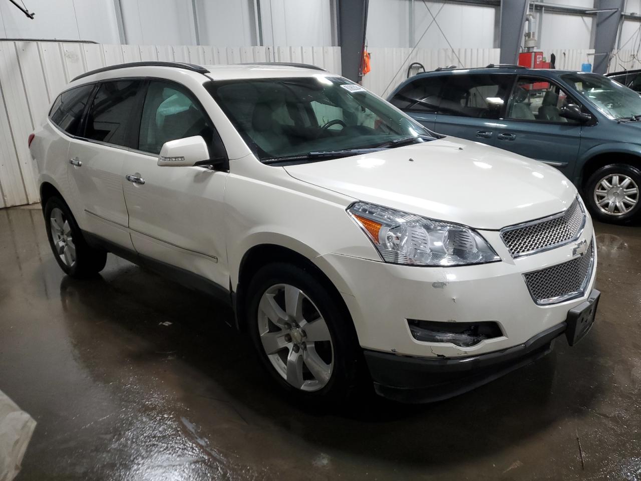 2012 Chevrolet Traverse - Image 4
