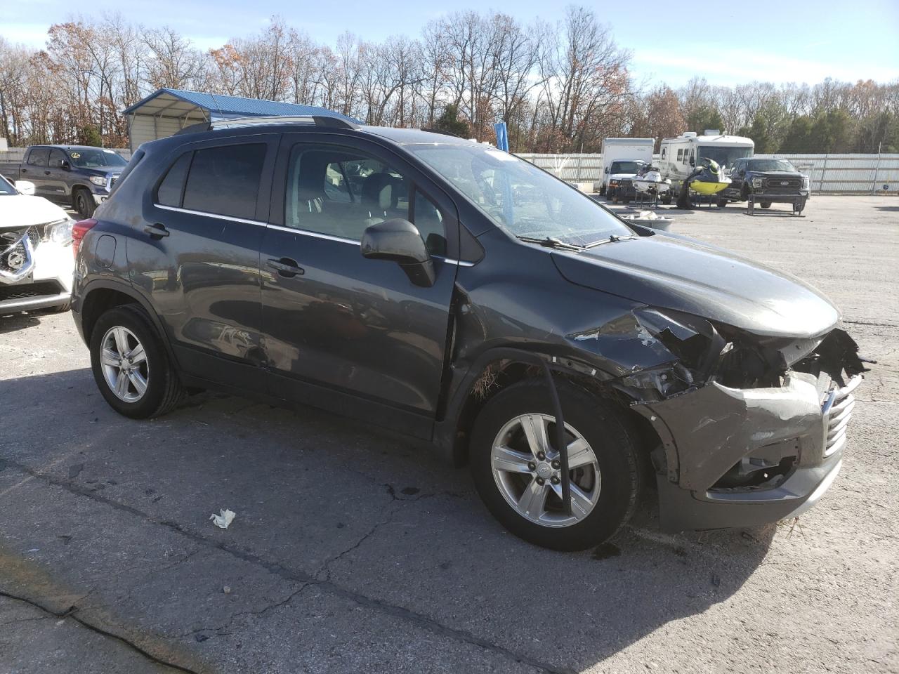 VIN 3GNCJLSB8KL387064 2019 CHEVROLET TRAX no.4