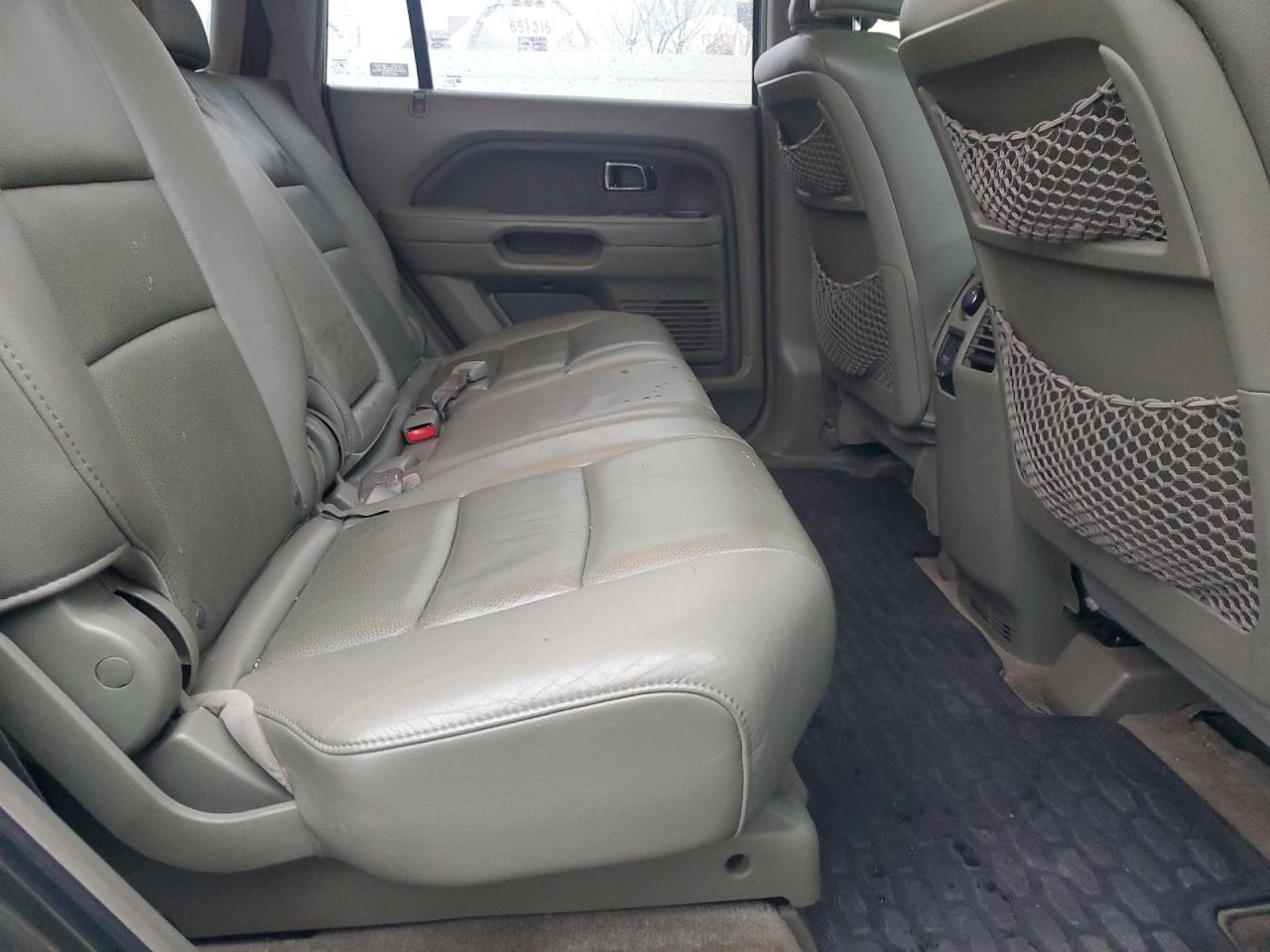 2006 Honda Pilot - Image 11