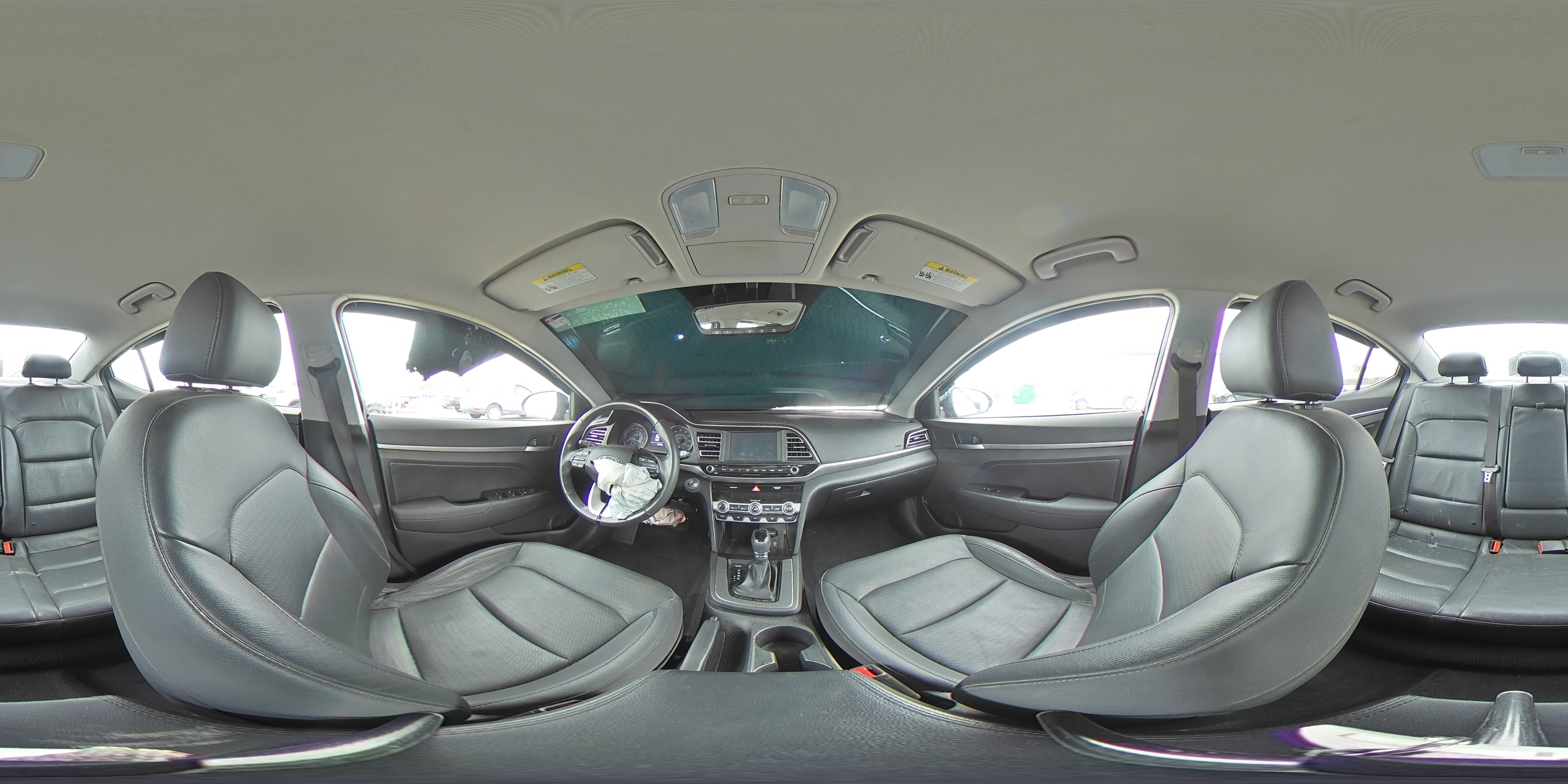2020 Hyundai Elantra - Image 13