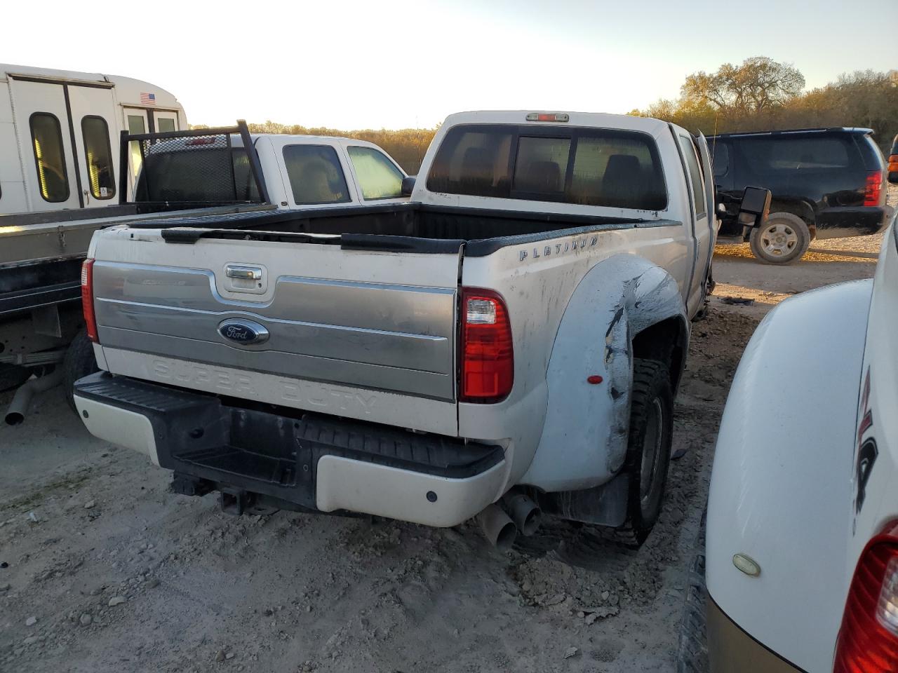 VIN 1FT8W3DTXFED51890 2015 FORD F350 no.3