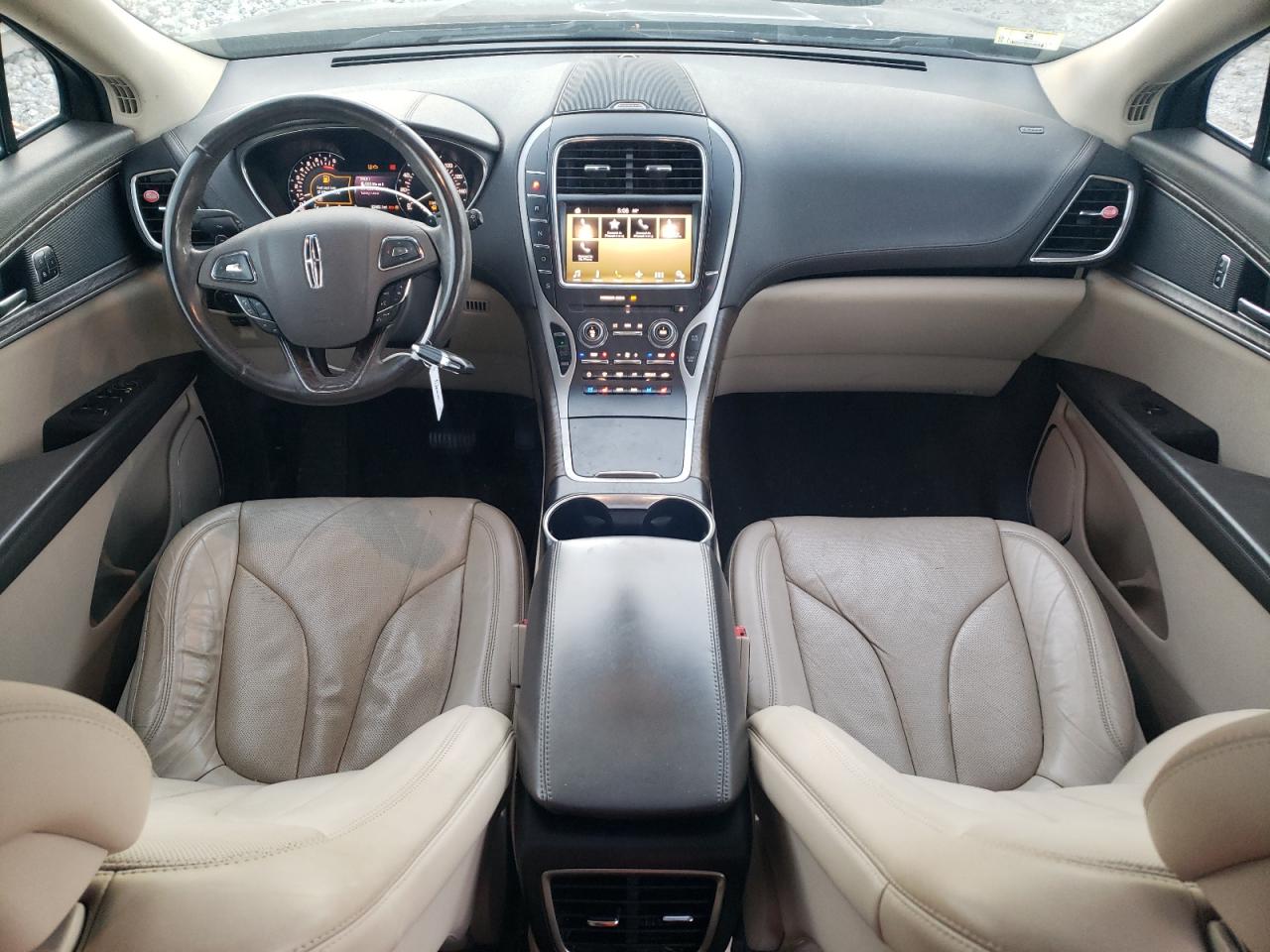 2016 Lincoln MKX - Image 8