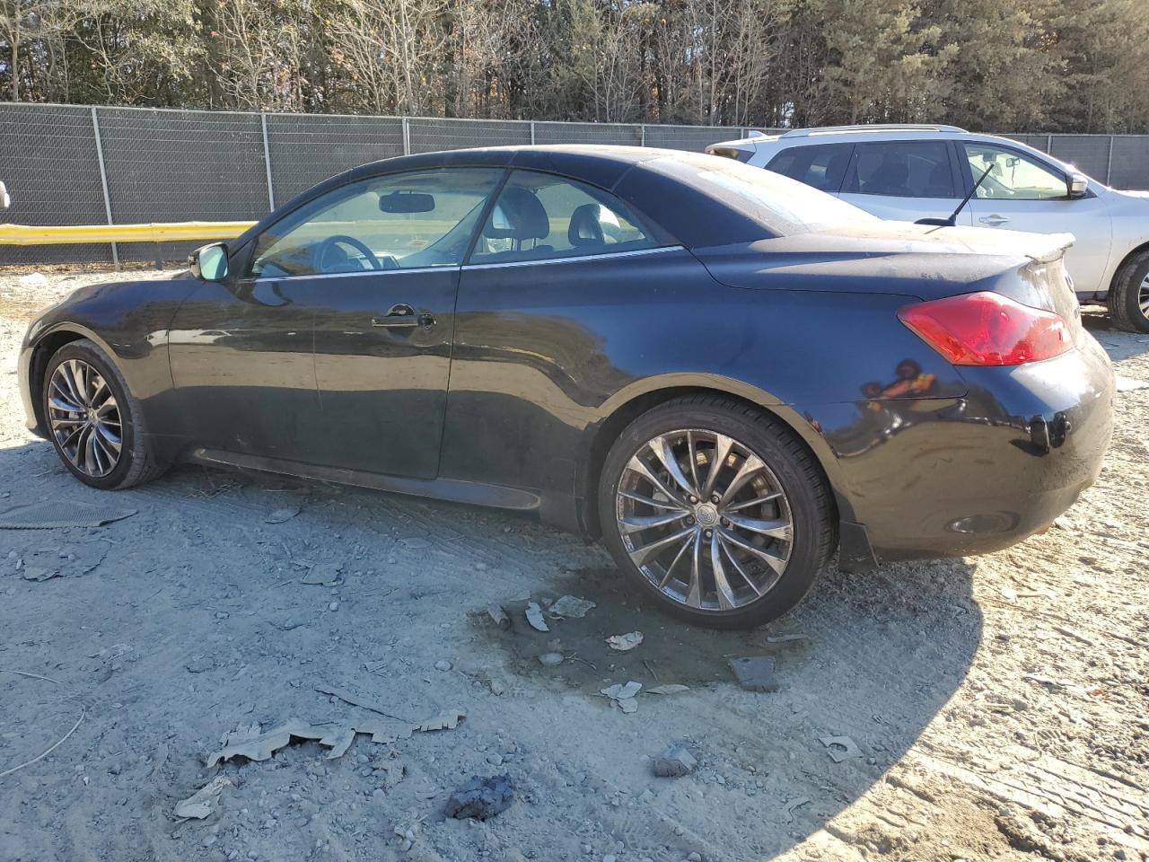 2011 Infiniti G - Image 2