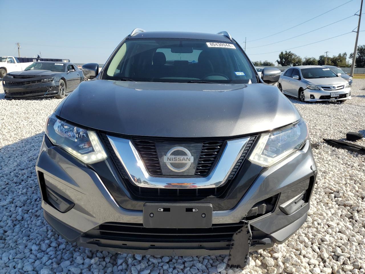2017 Nissan Rogue - Image 5