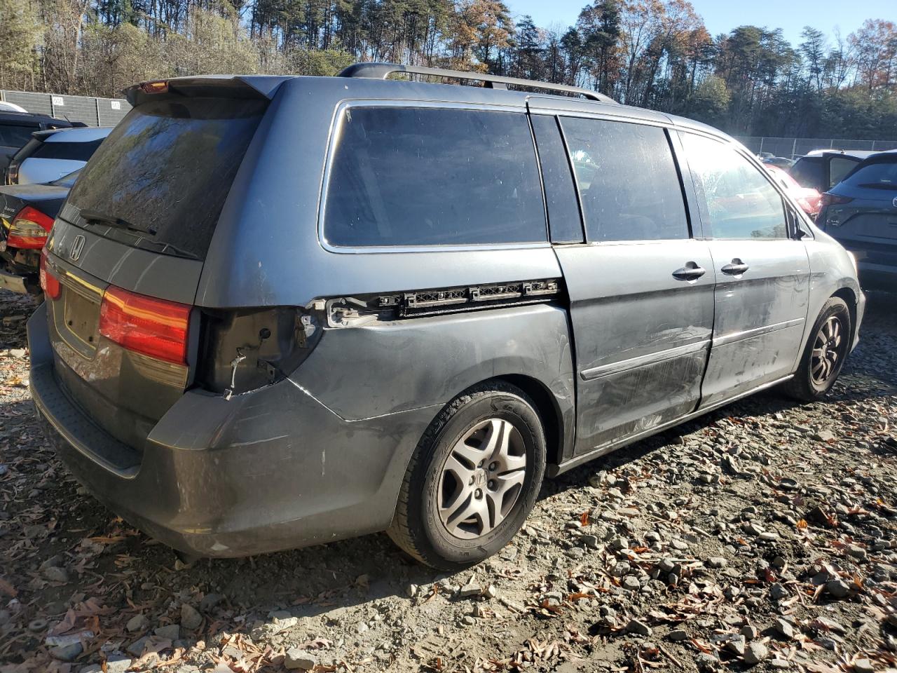 2010 Honda Odyssey - Image 3