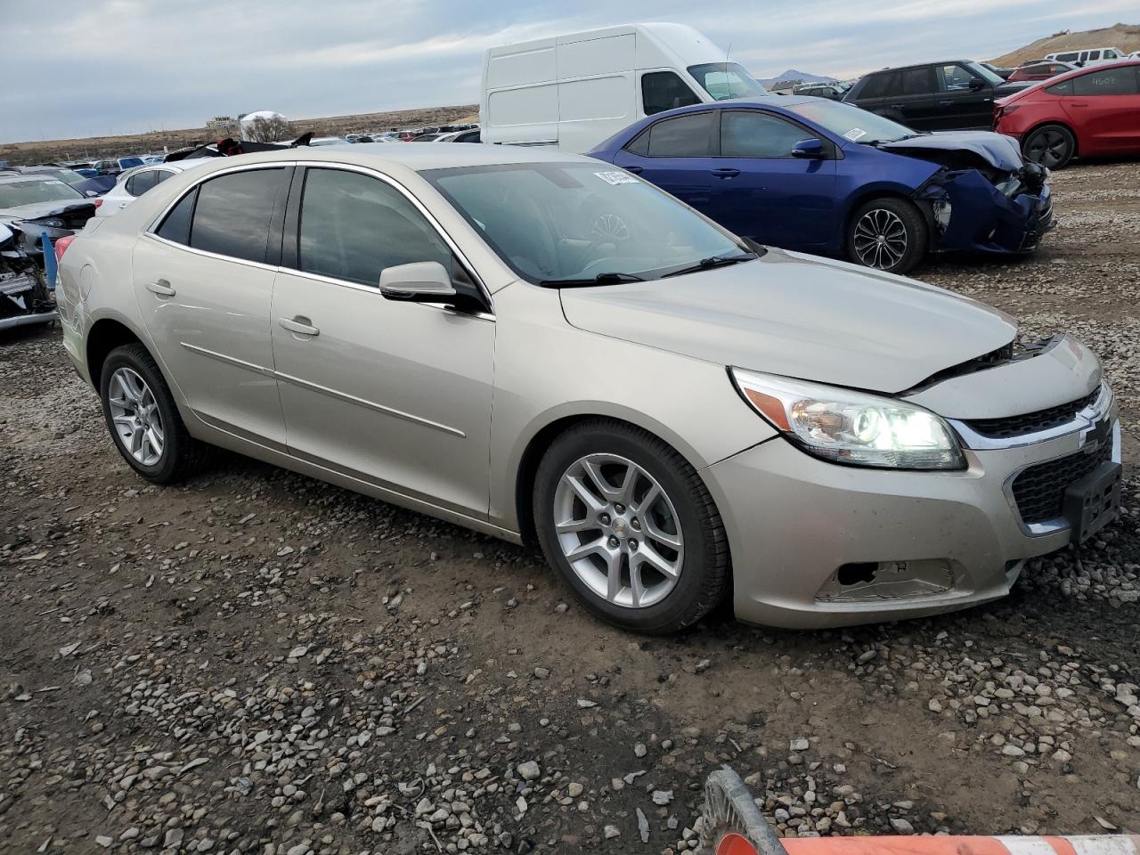 VIN 1G11C5SL0EF302126 2014 CHEVROLET MALIBU no.4