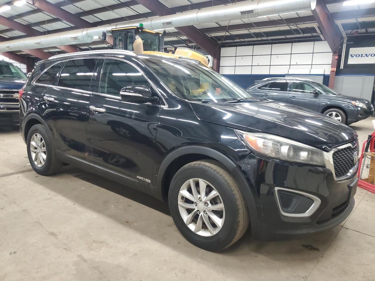 VIN 5XYPGDA57GG179136 2016 KIA SORENTO no.4