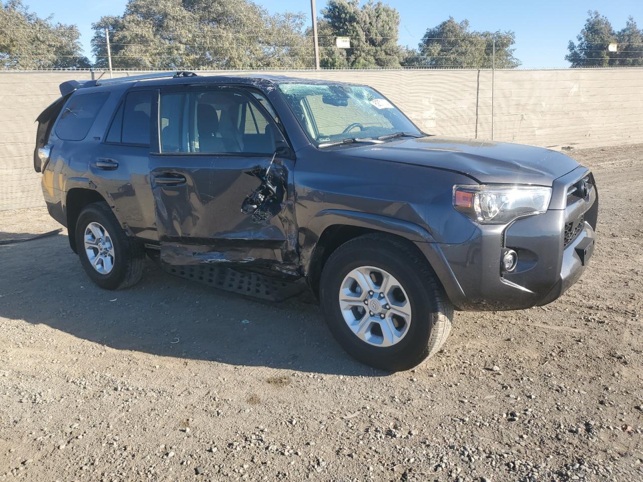 VIN JTEEU5JR6P5303376 2023 TOYOTA 4RUNNER no.4