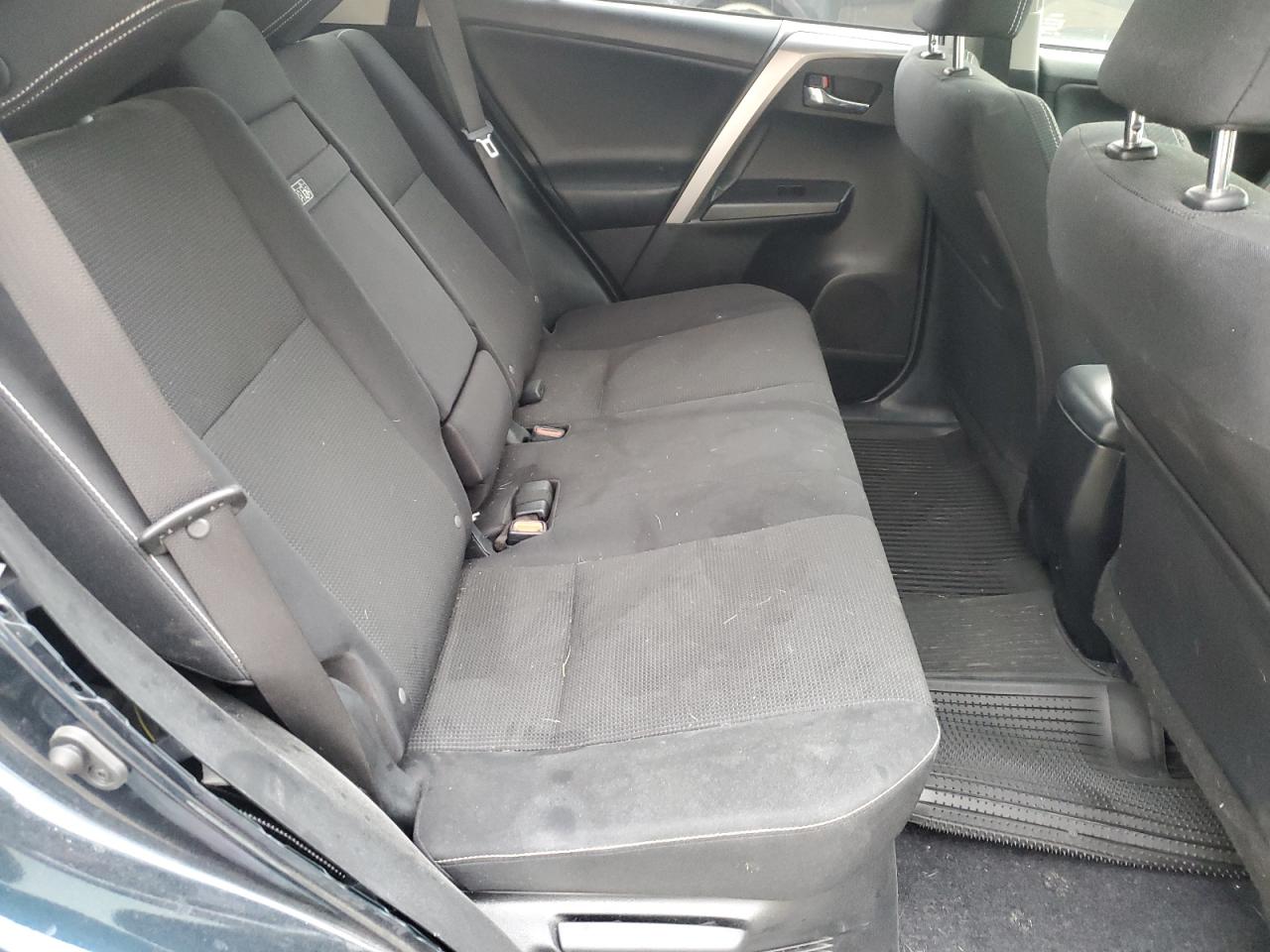 2018 Toyota RAV 4 - Image 11