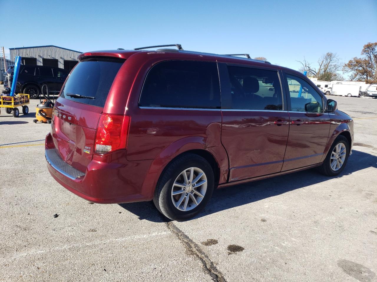 2019 Dodge Caravan - Image 3